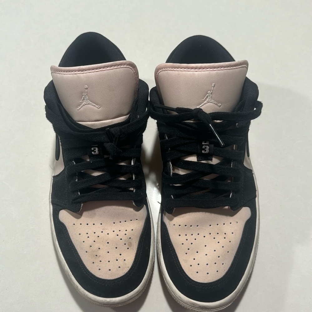 Jordan guavas low tops worn